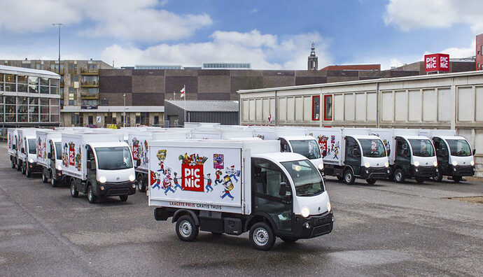 Picnic-Elektroauto-Transporter-900x517