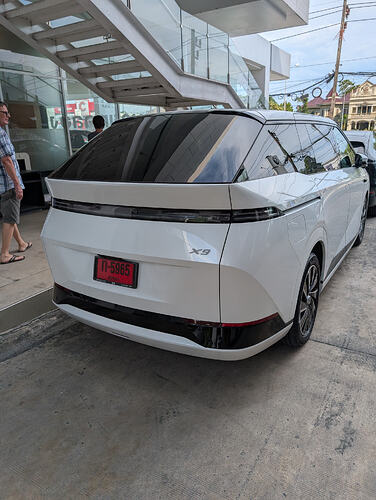 PXL_20251205_080008135.MP