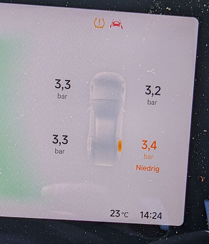 PXL_20260423_122444098